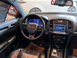 کرایسلەر 300